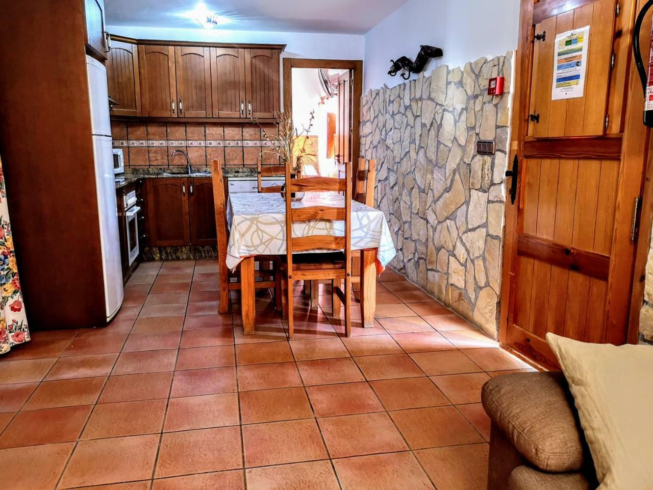 Complejo Rural Sol De Taberno Guest House ภายนอก รูปภาพ